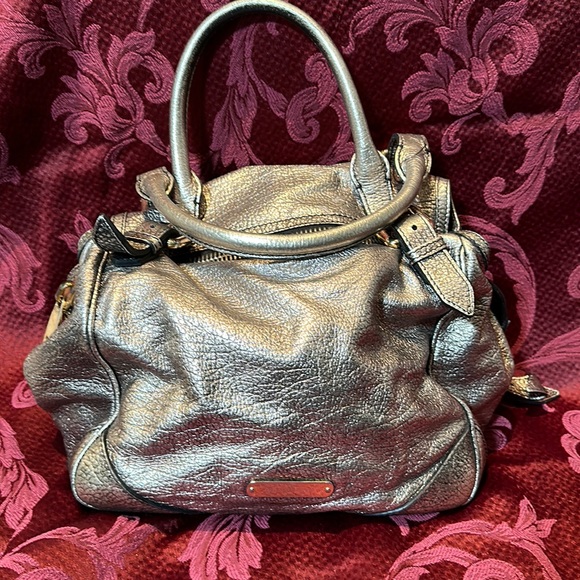 Large Pewter/metallic Burberry handbag - Picture 2 of 16